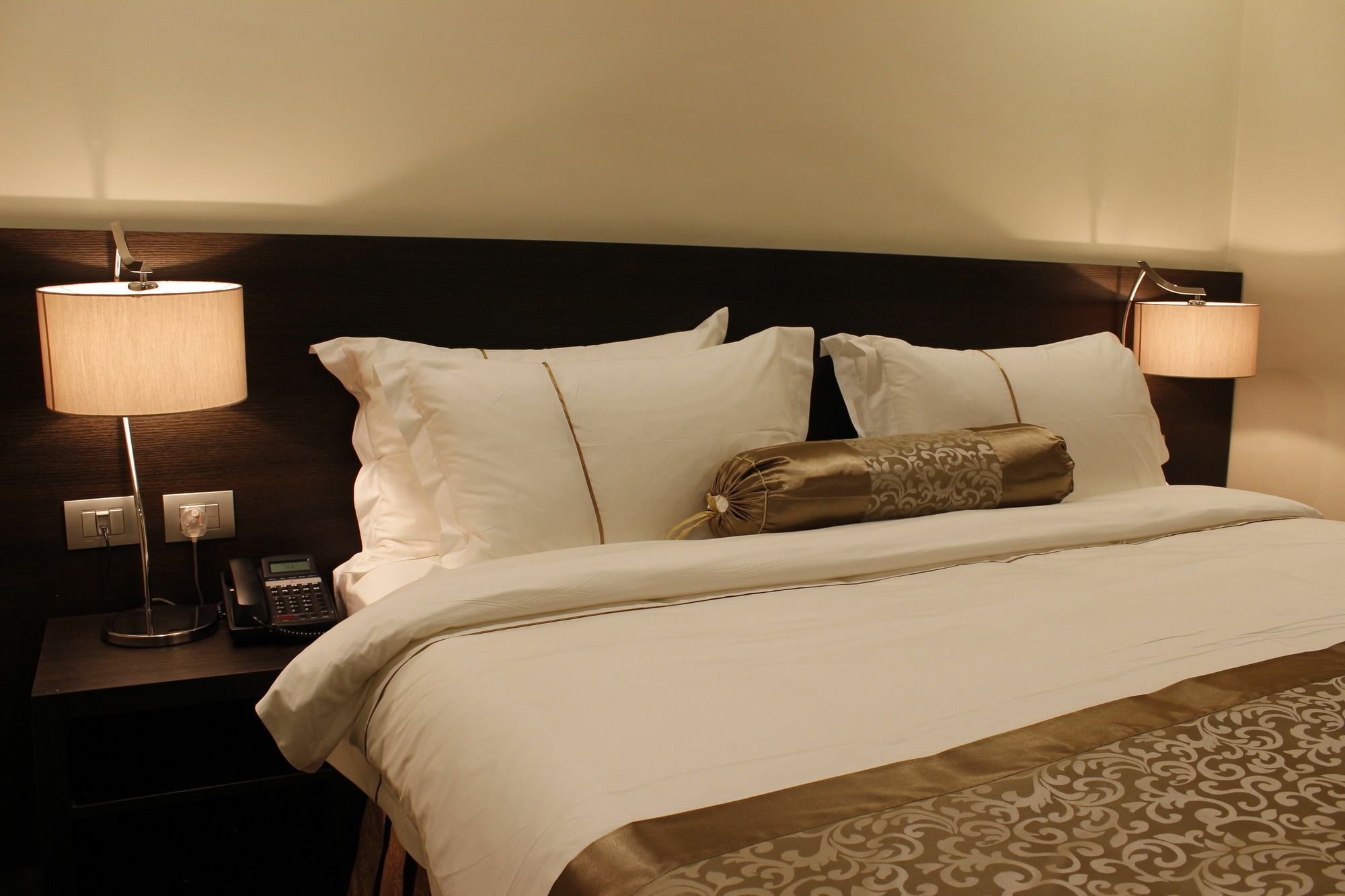 Shoregate Hotels 4*